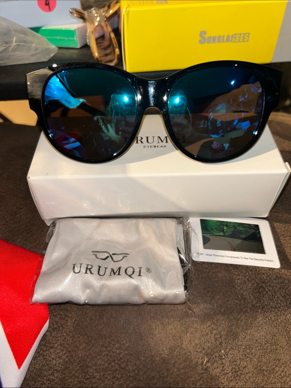 URUMQI Polarized Cat-Eye Sunglasses in Blue-Black